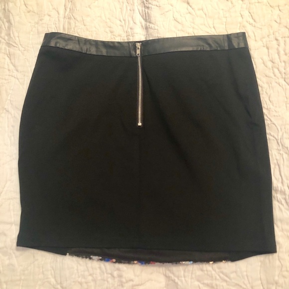 Sequined mini - Picture 2 of 2